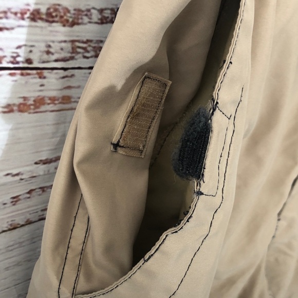 Old Navy Men's Casual Tan Cargo Pants size Medium 40” long - Picture 6 of 12